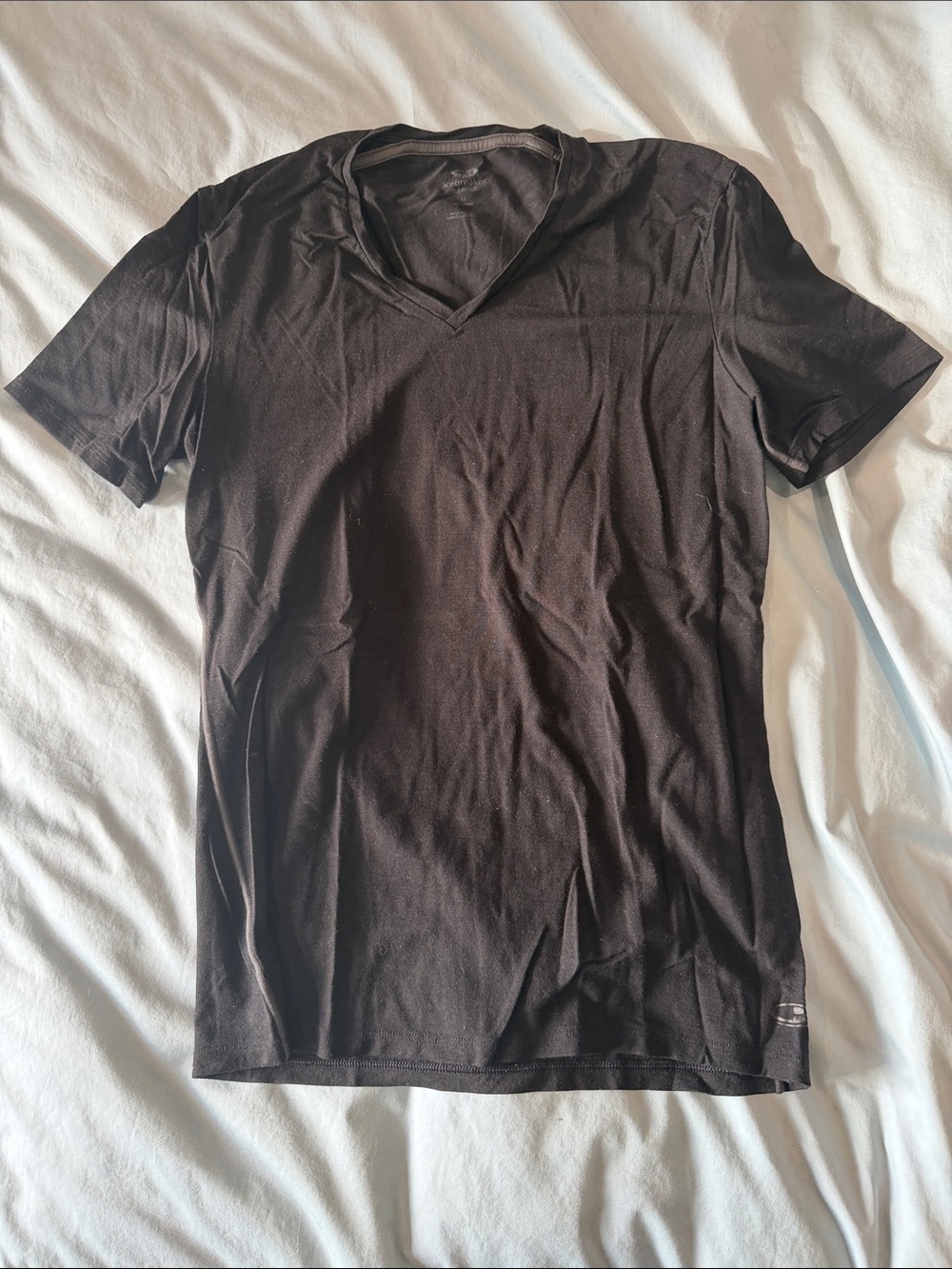 Icebreaker Men's Short Sleeve V-Neck Shirt - Black